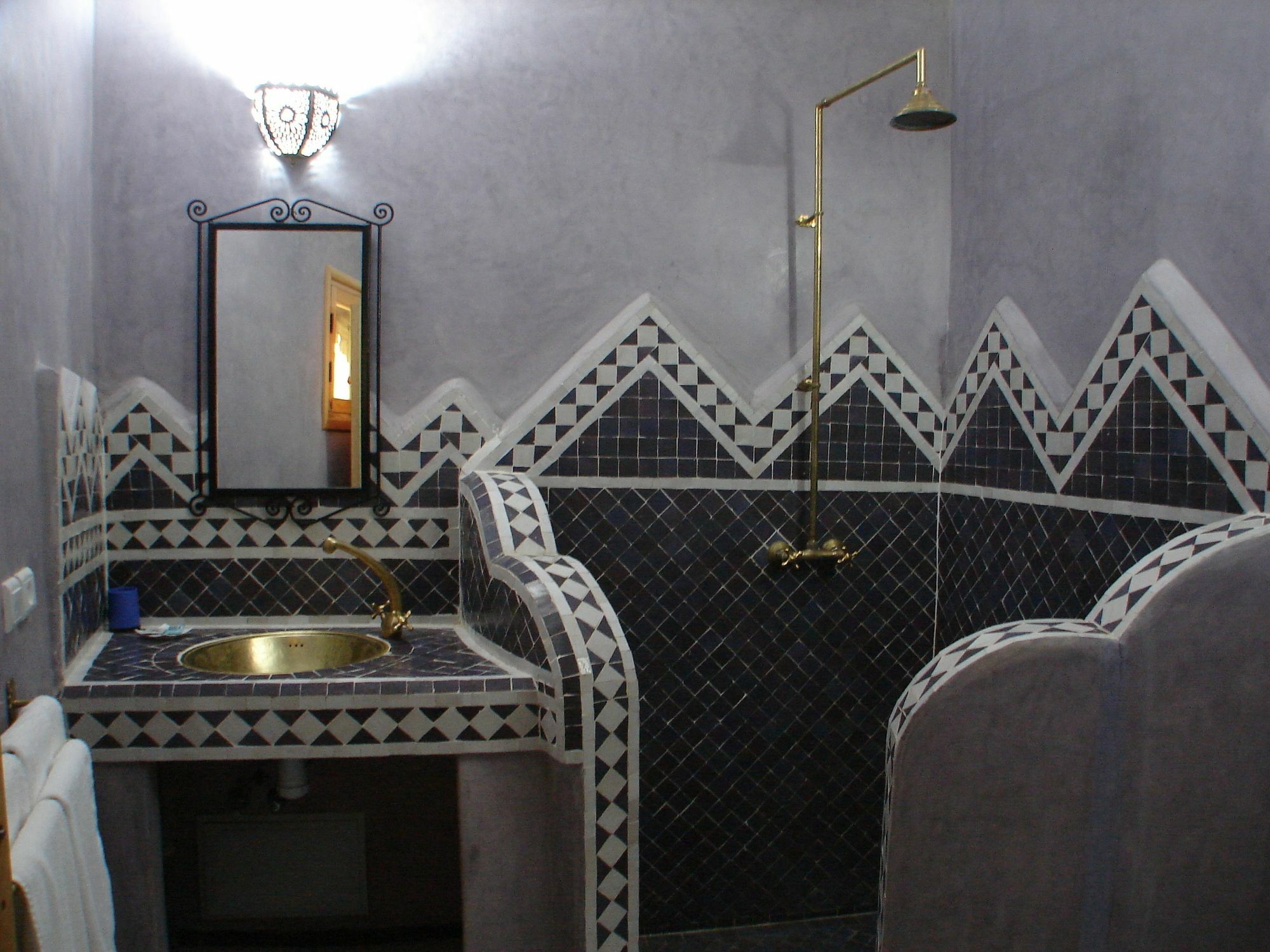 Riad Sheryne Фес Екстериор снимка